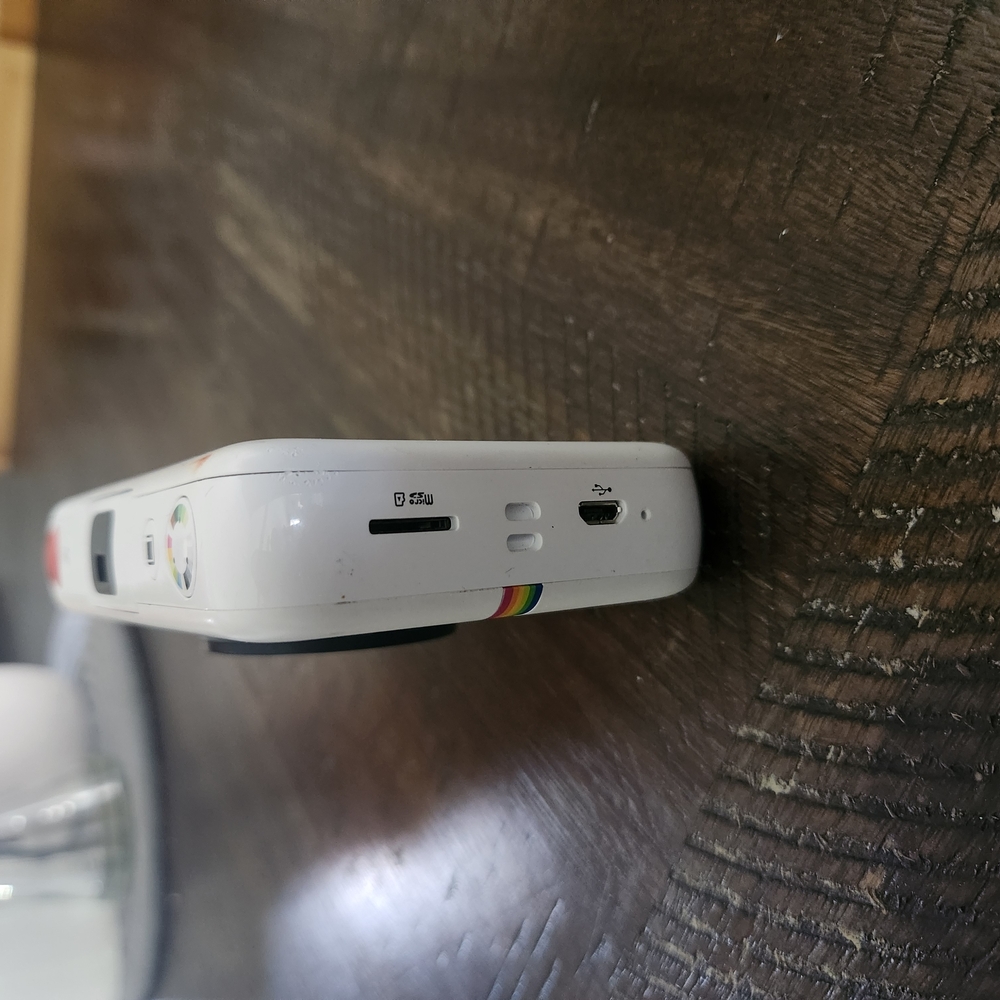 White Instant Camera with USB Cable - Picture 9 of 10